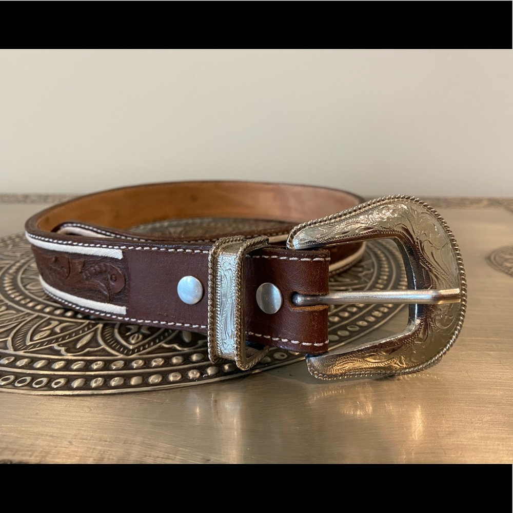 ♥️SOLD♥️$430 Silver buckle leather belt